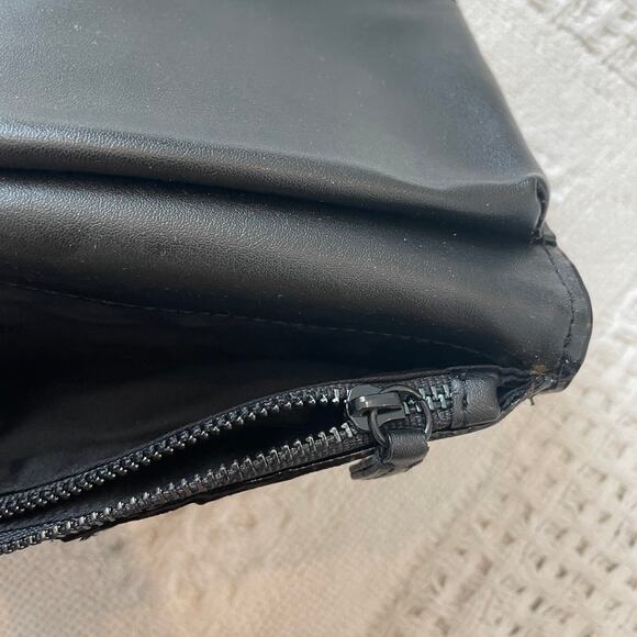 new Victoria's Secret Love faux patent croc wallet clutch bag A1 2017 - Picture 13 of 13